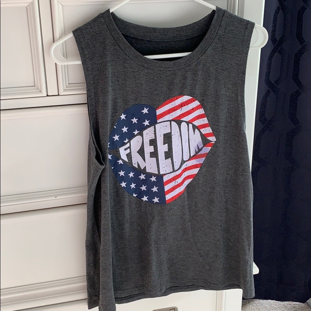 🔴⚪️🔵 Women’s Freedom Lips tank 🔴⚪️🔵